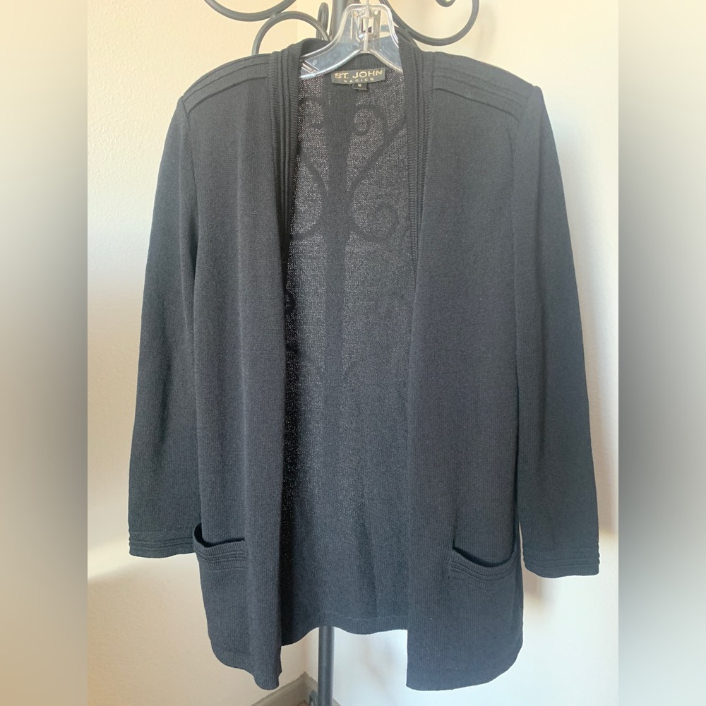 ST JOHN BASICS Women’s Size M Black Sweater With Pockets‎ MADE IN USA